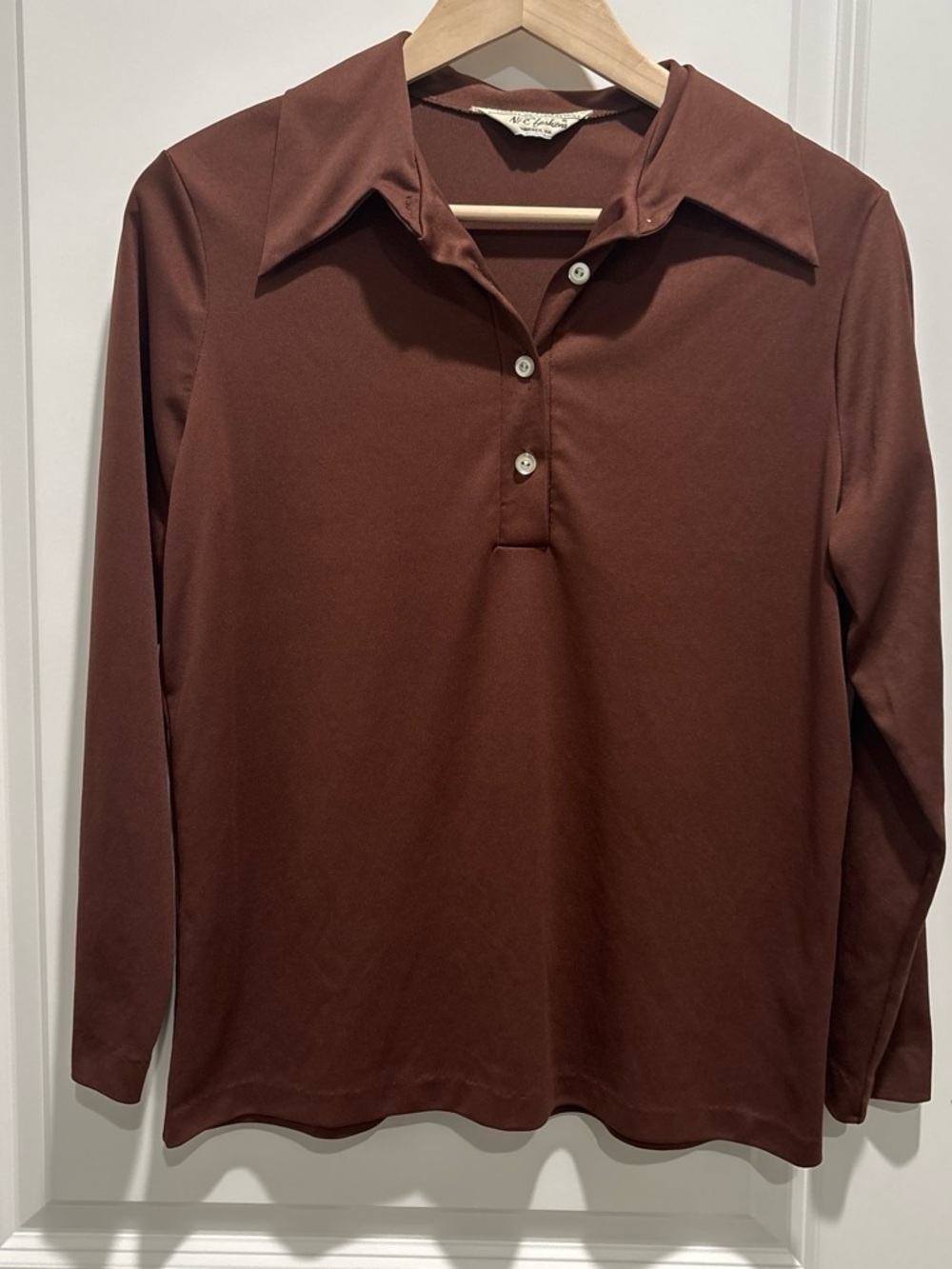 Long Sleeve Collared Polo Blouse in Deep Brown